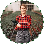 Meet the People Behind  the Fields - 极速电竞